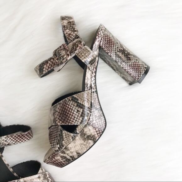 Steve Madden Anna Snake Print Platform Sandals - Picture 2 of 6